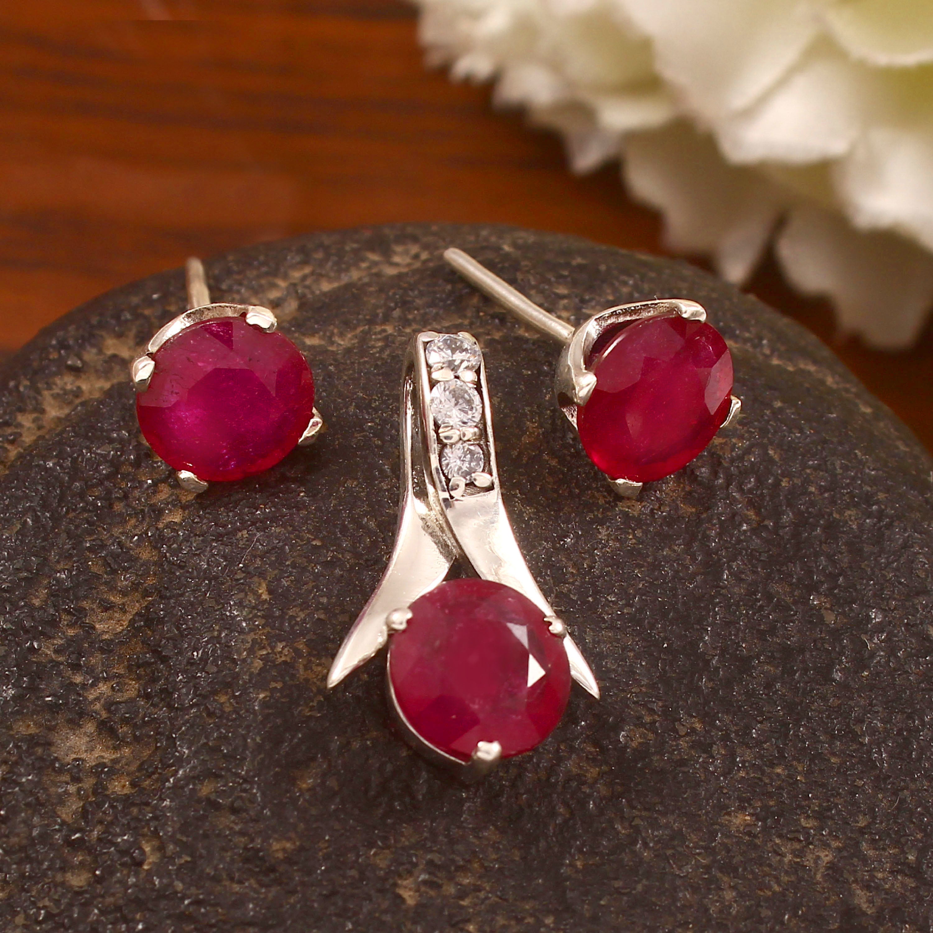 925 Sterling Silver with Natural Ruby